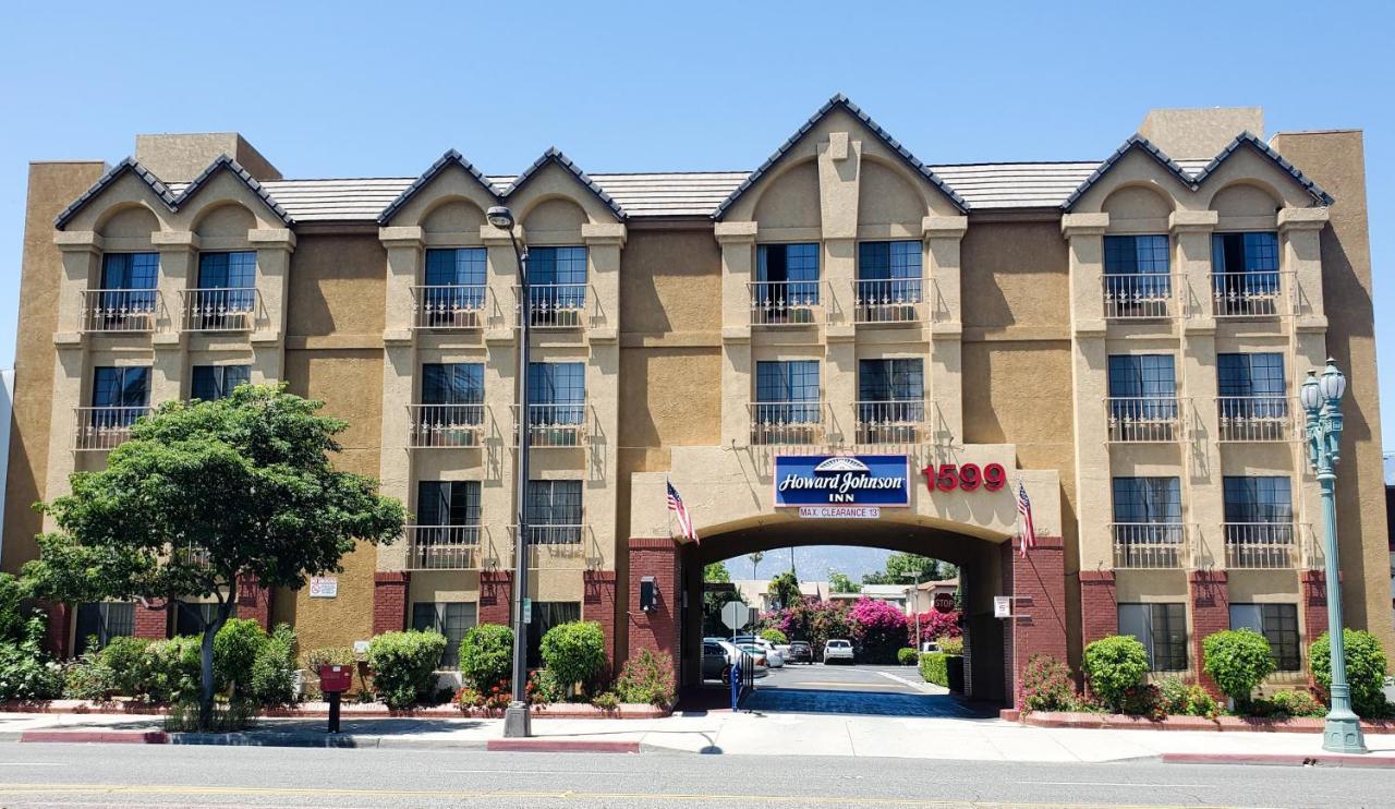 Howard Johnson By Wyndham Pasadena Exterior foto