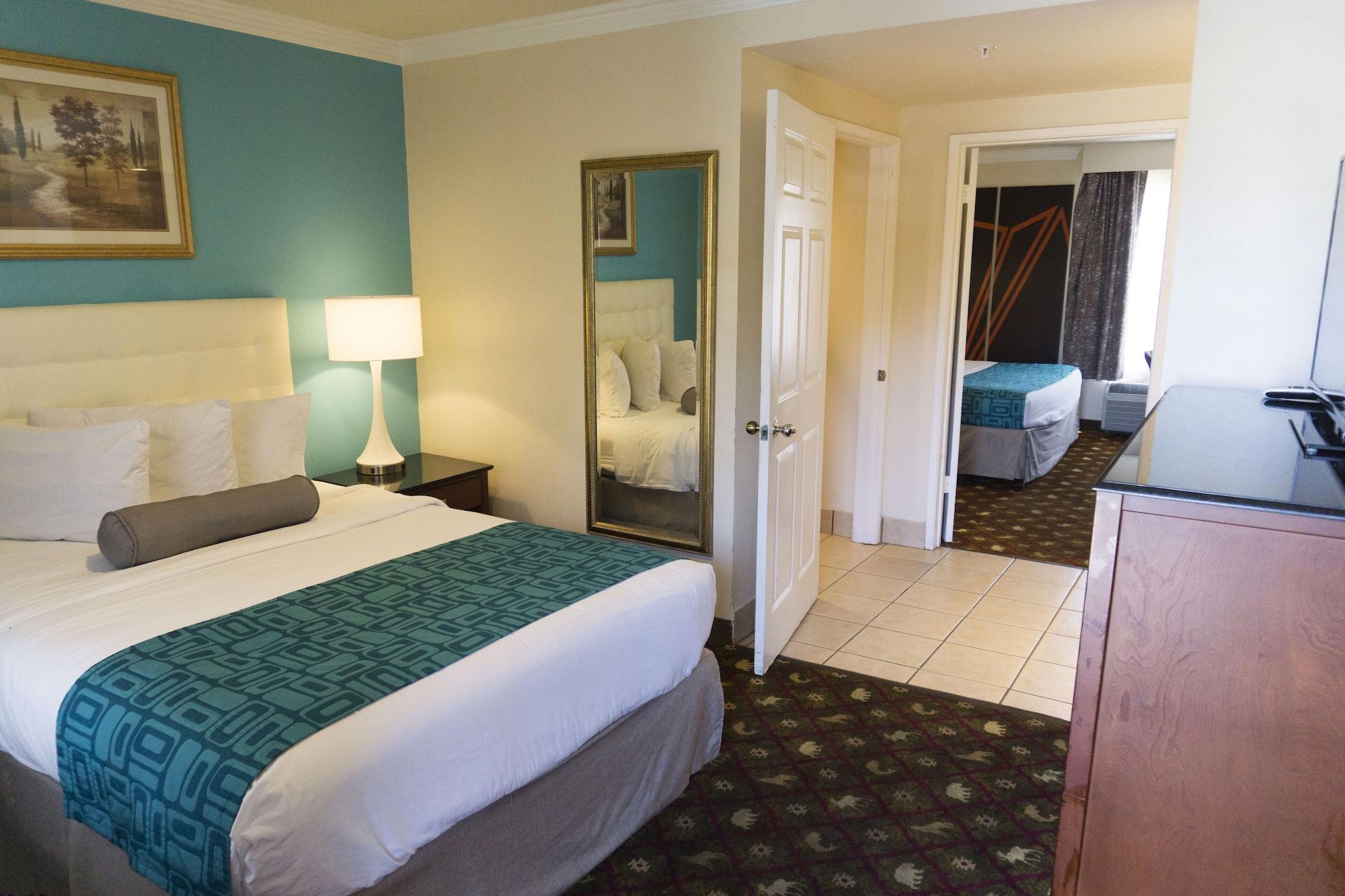 Howard Johnson By Wyndham Pasadena Exterior foto